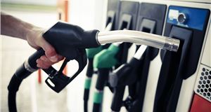 Supermarkets knock 2p off price of fuel