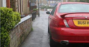 MPs call for nationwide ban on pavement parking 