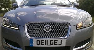 Jaguar first with DRL dimming indicators