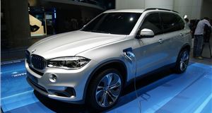Frankfurt Motor Show 2013: BMW showcase X5 eDrive concept 