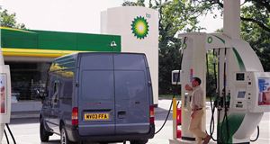BP joins fuel price war with 5p off per litre