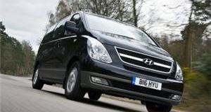 Hyundai launches new people carrier