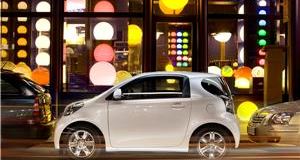 Toyota iQ given thumbs up in Japan