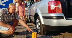 Holidaymakers 'need to check tyres'