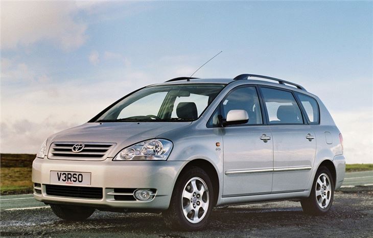 toyota avensis verso 2001 specifications #5