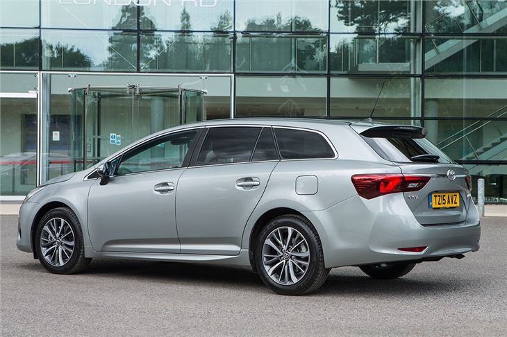 toyota avensis road test #5