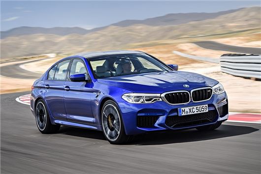 BMW M5 pics go public
