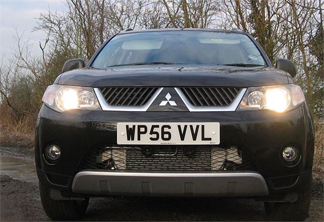 Mitsubishi outlander dimenzije