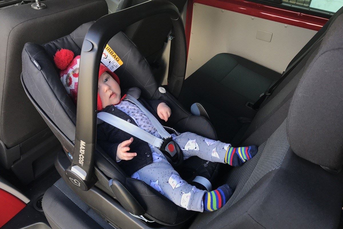 maxi cosi familyfix compatible car seats