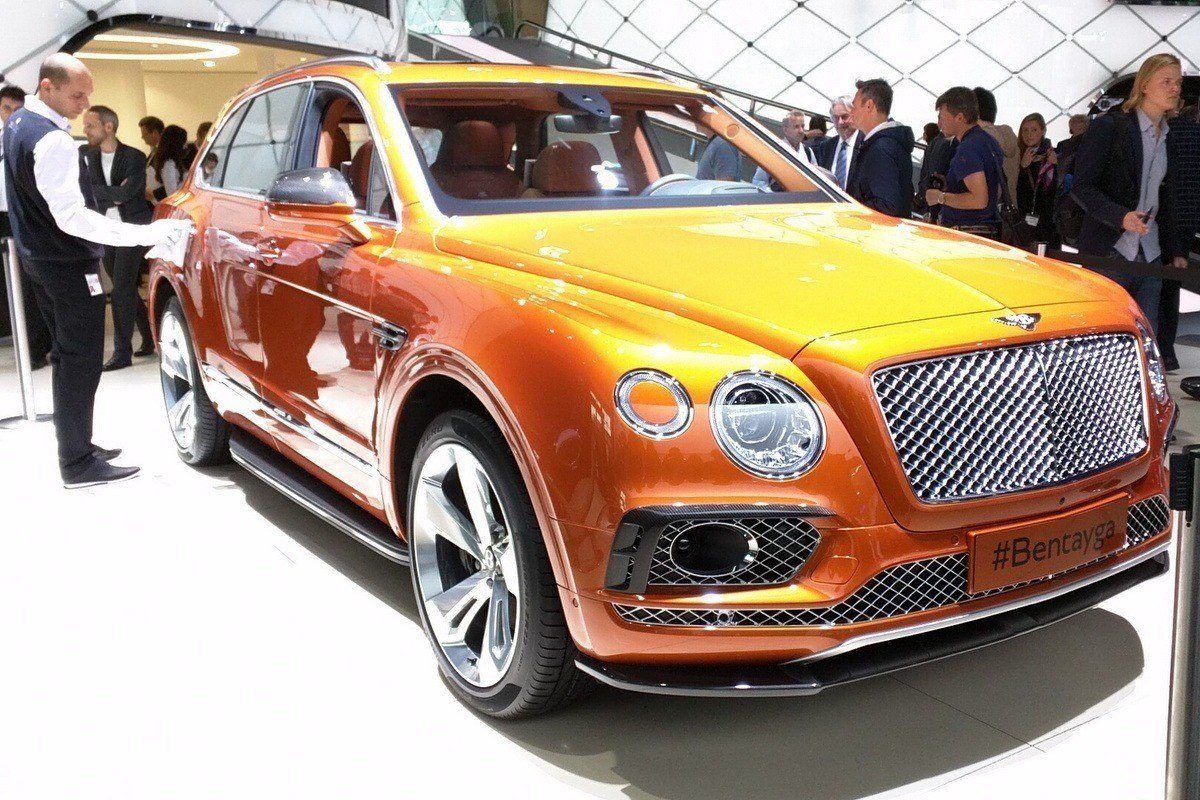 Frankfurt Motor Show 2015: Bentley launches Bentayga grand tourer ...