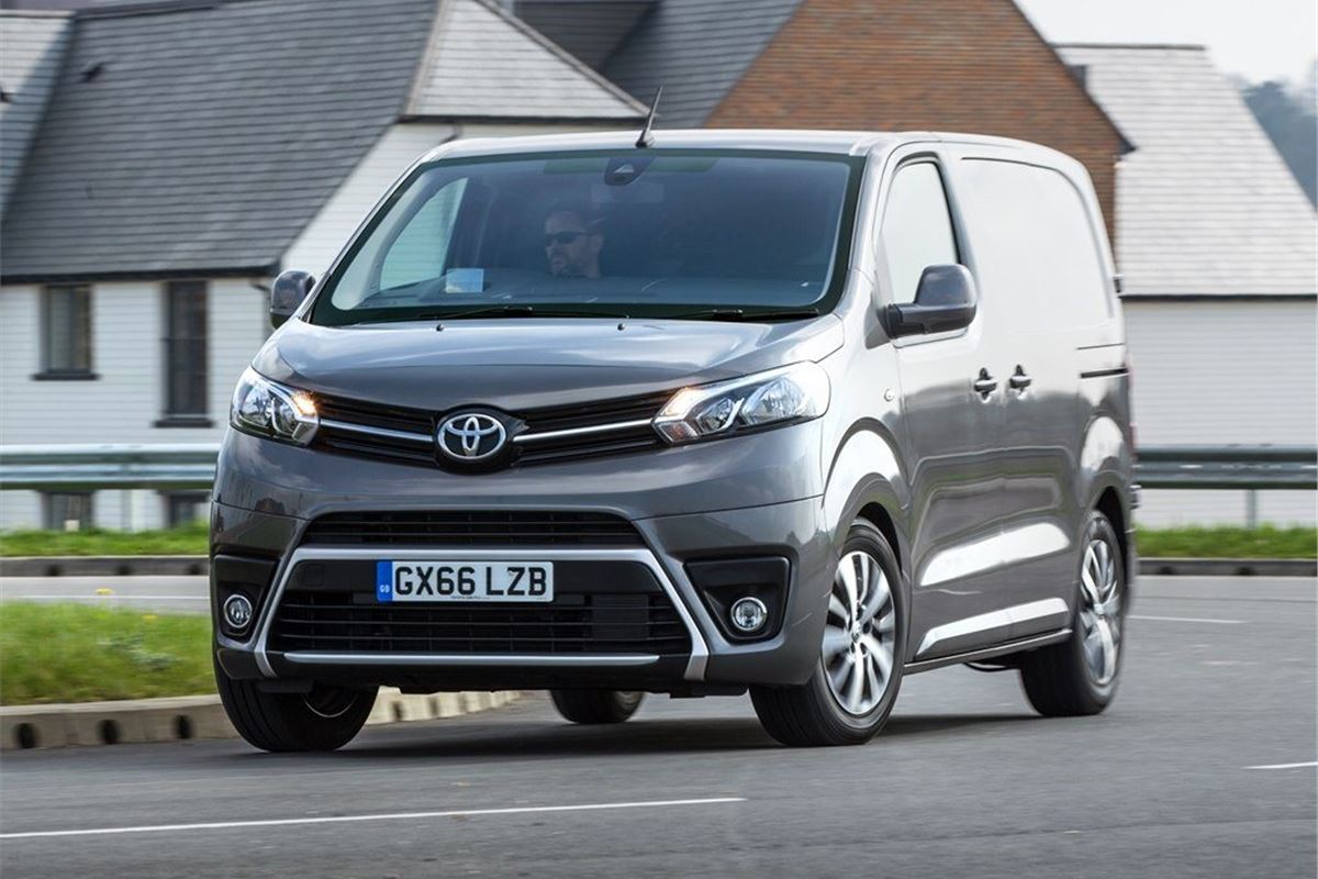 toyota proace van 2019