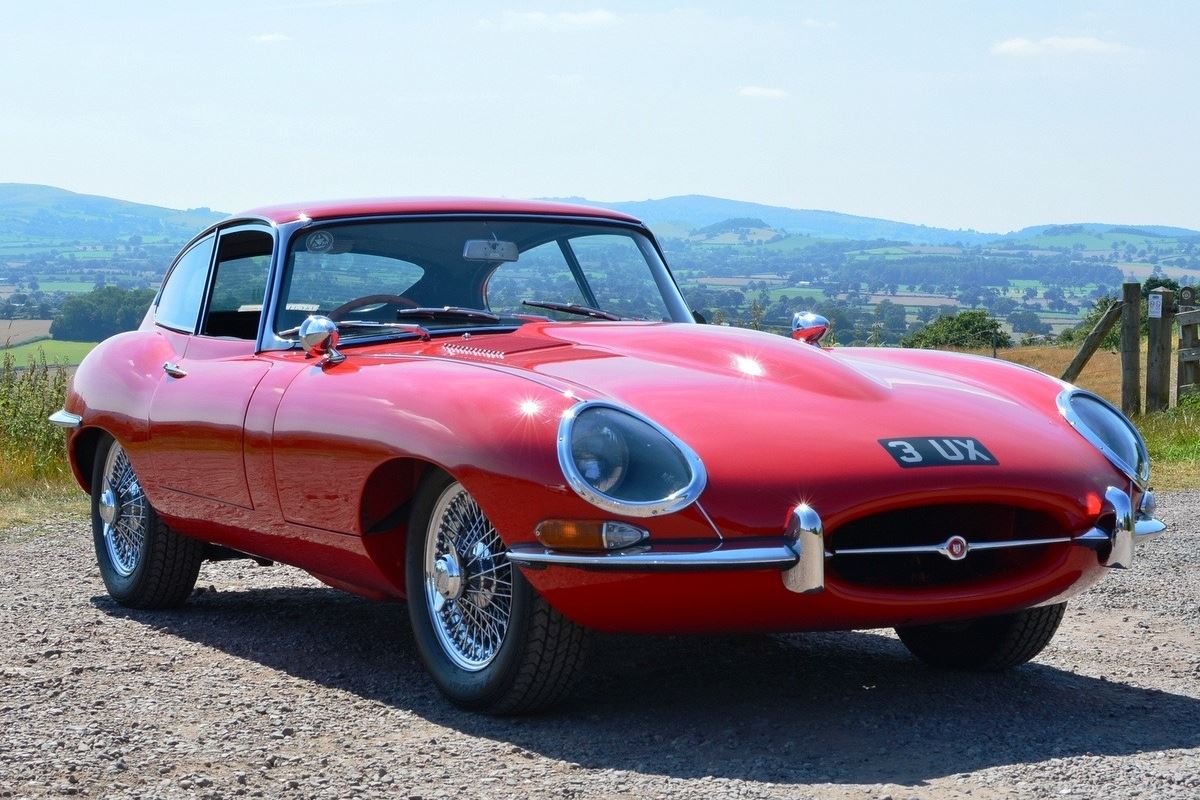 auction-results-e-type-is-top-of-the-lots-at-brightwells-sale