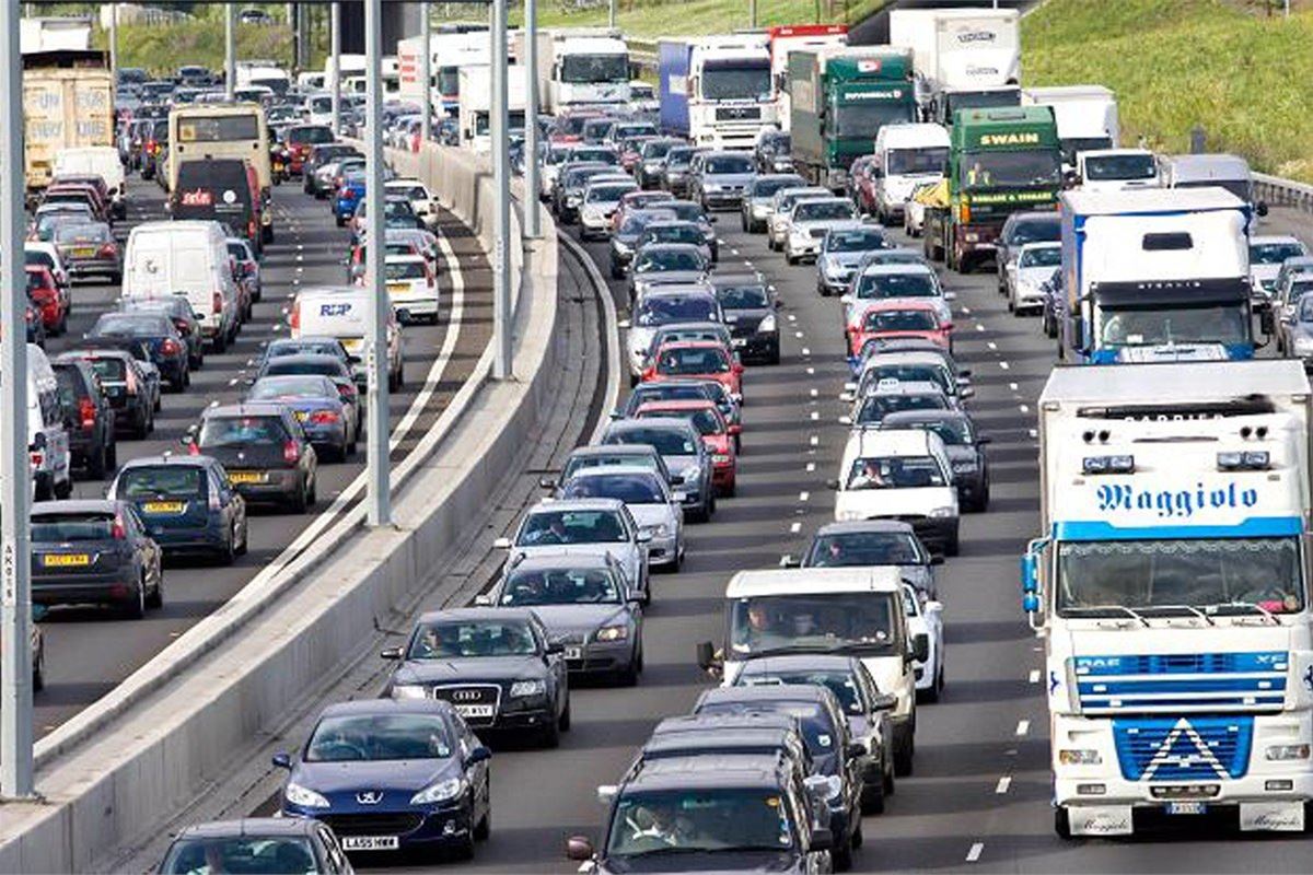 traffic-congestion-costs-uk-drivers-1100-a-year-motoring-news