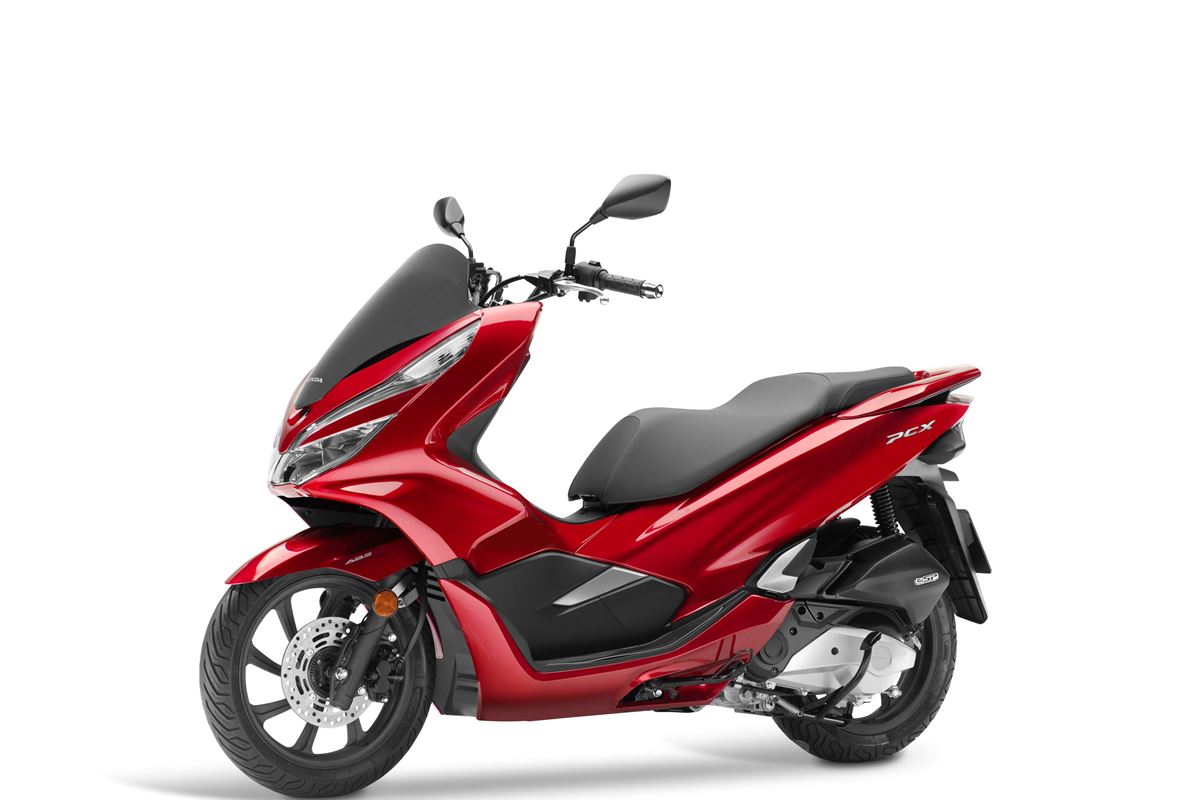 Honda has completely revamped its best-selling PCX 125 scooter for 2018 ...