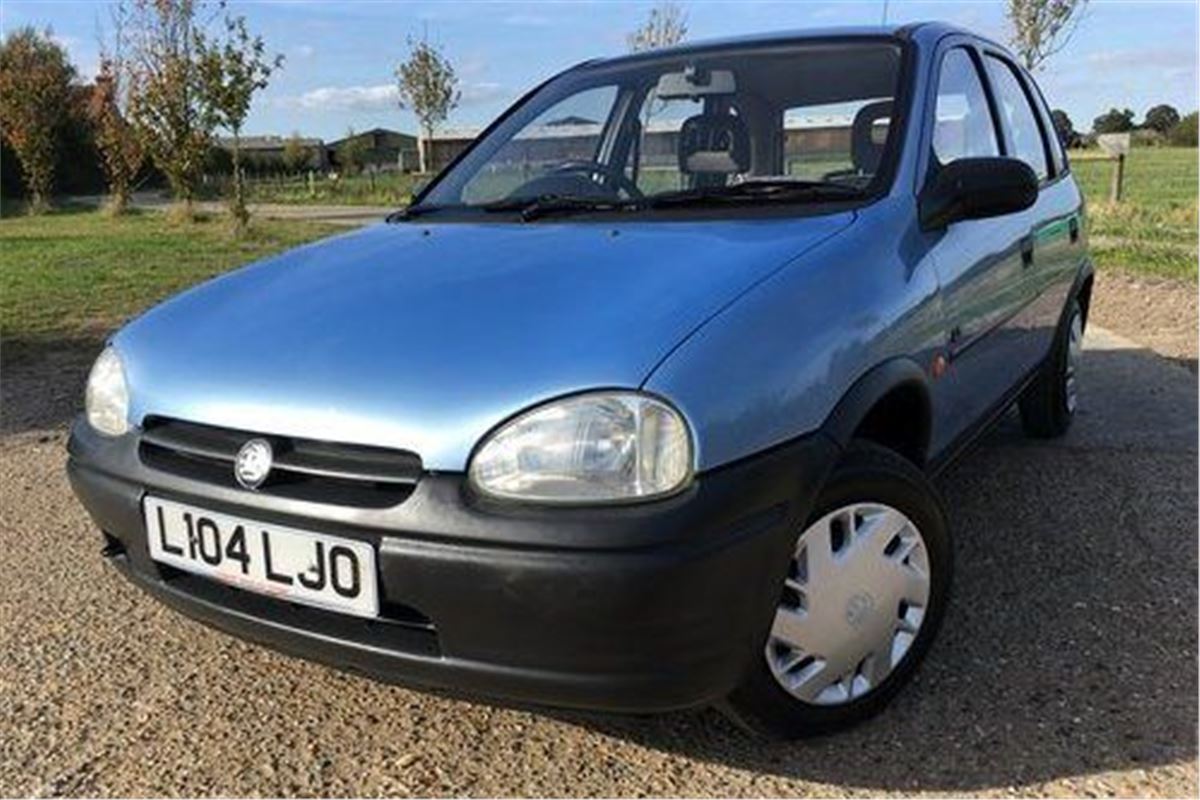 A Grand Monday Vauxhall Corsa 1.2 LS Honest John