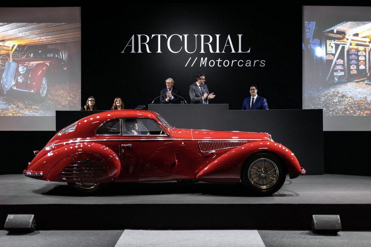 1939 Alfa Romeo 8c Sells For 163 14 7m At Retromobile