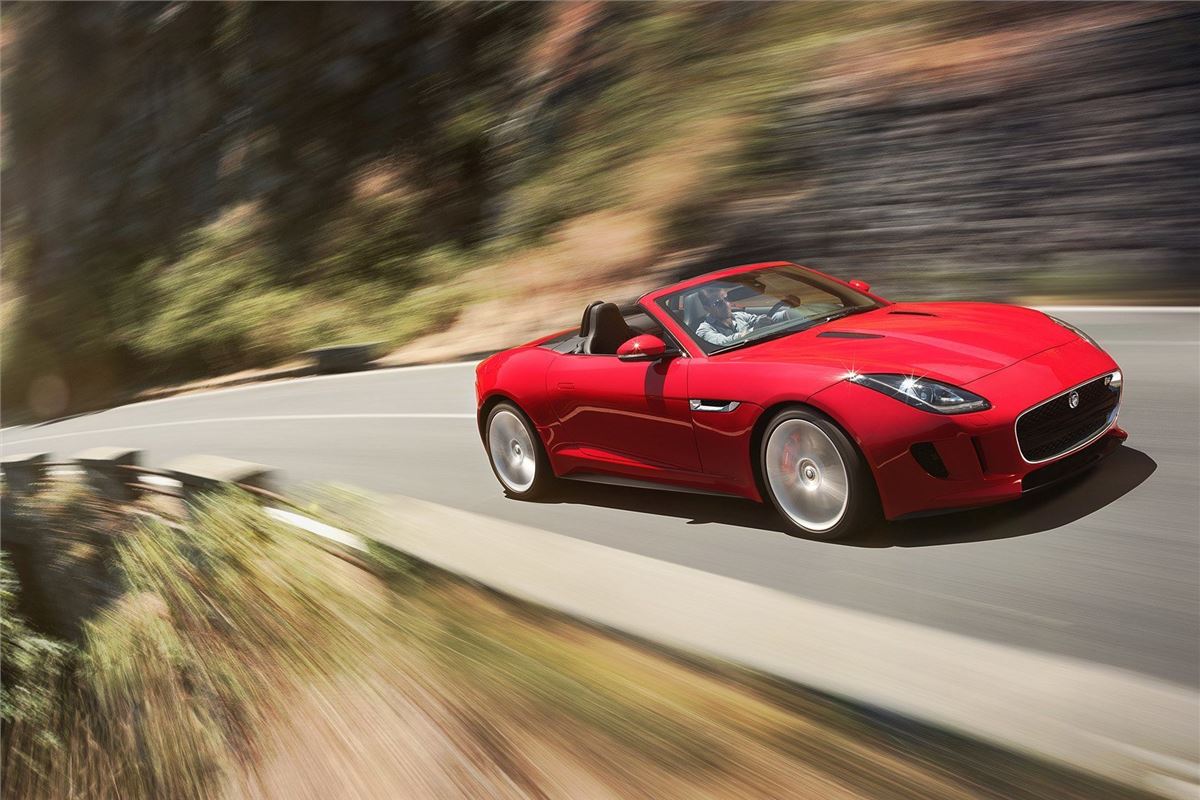 Jaguar f Type 2012