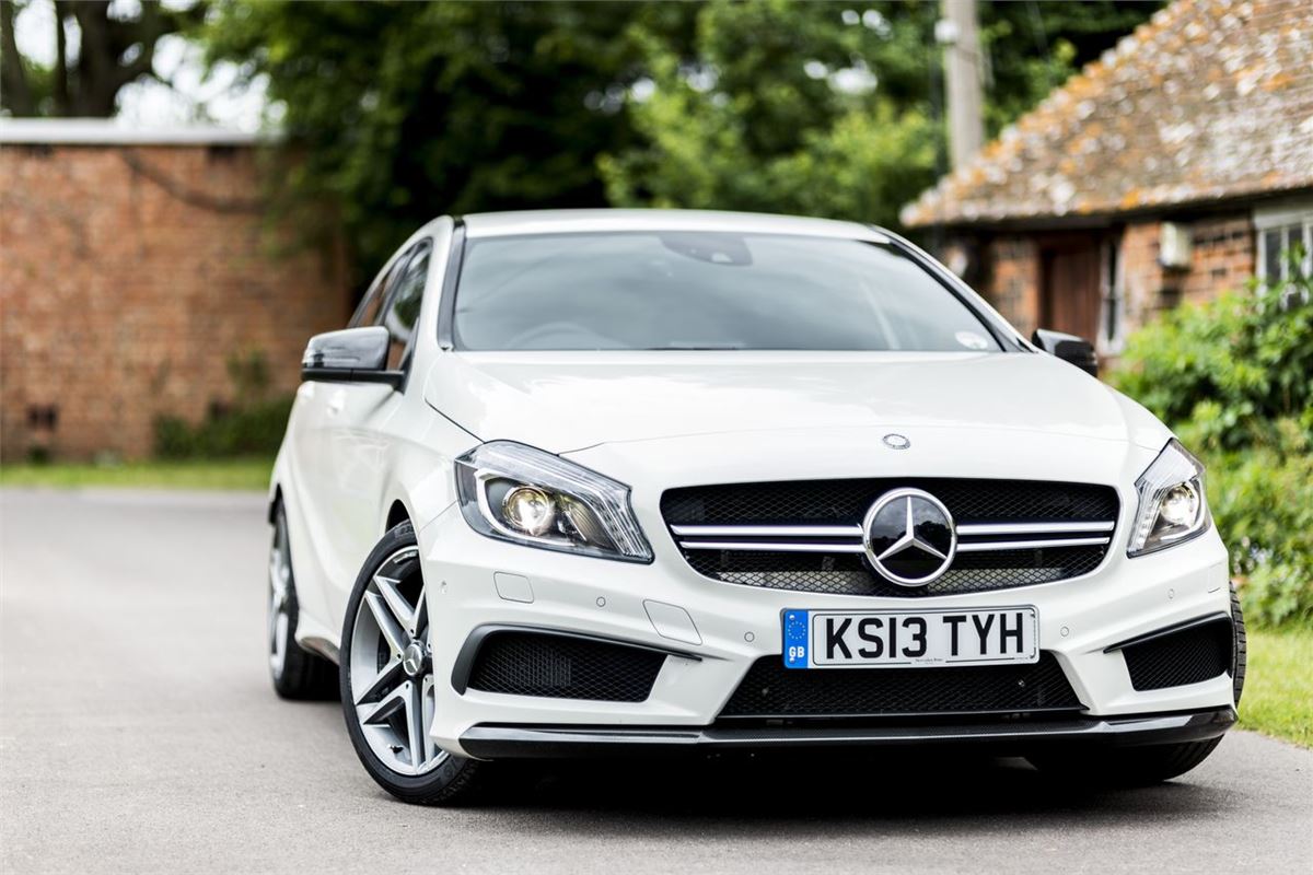 Mercedes-benz A45 Amg 2013 Road Test 