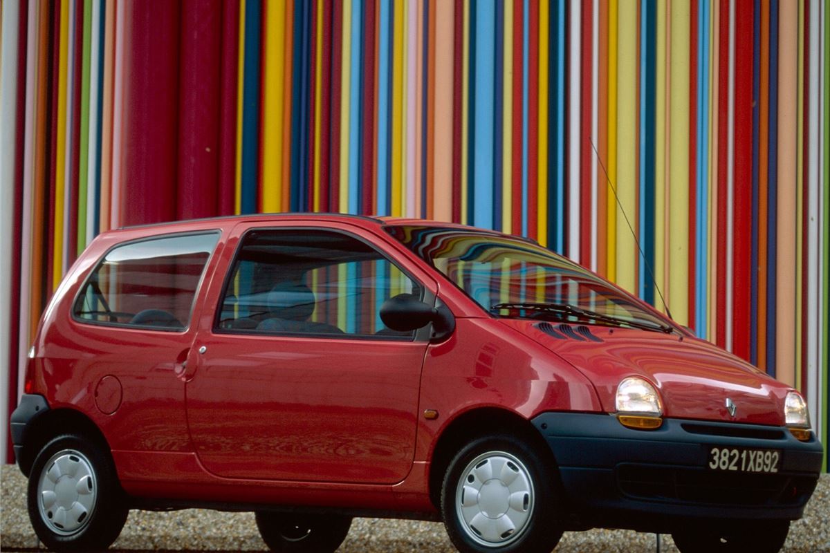 Renault Twingo 3 Jaune My Honest Review After 6 Months - 3900k2l