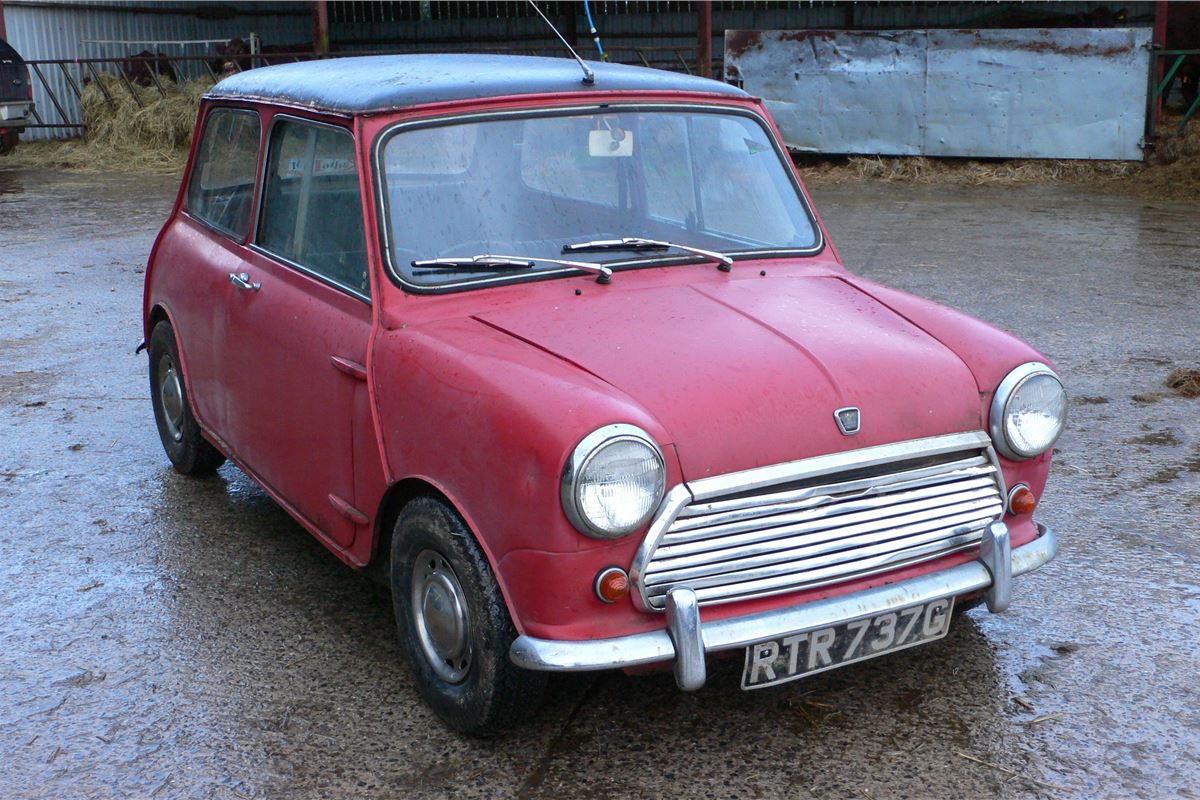 Mini and Studebaker top the lots in Dorchester Honest John