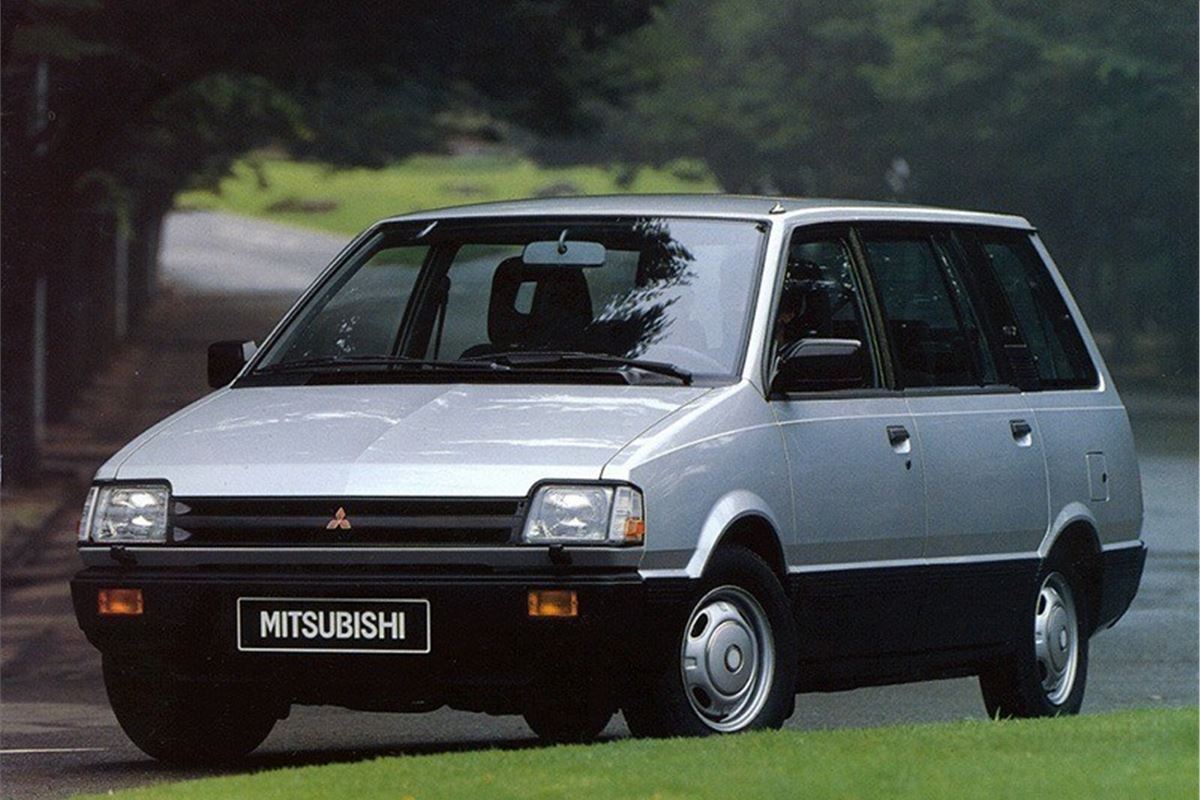 Mitsubishi Space Wagon D05 Classic Car Review Honest John