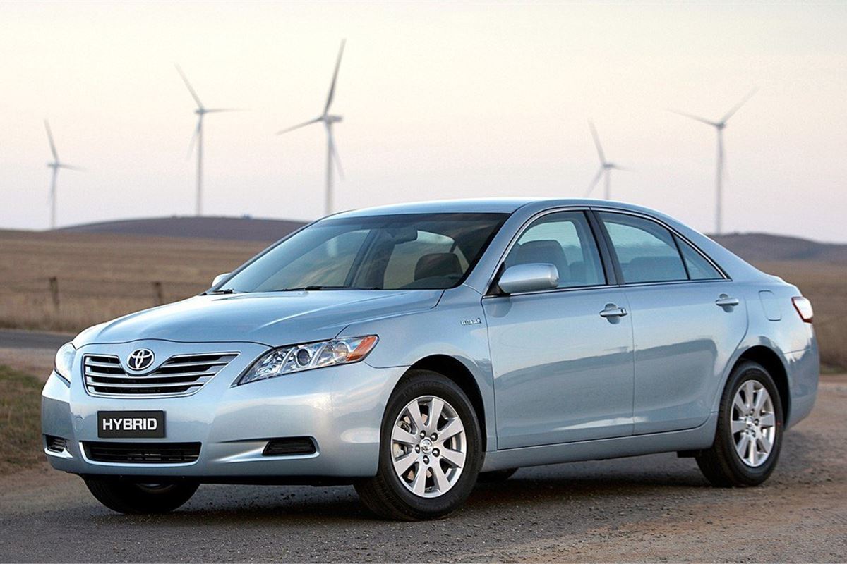 Toyota Camry Hybrid 2009 - Car Review | Honest John