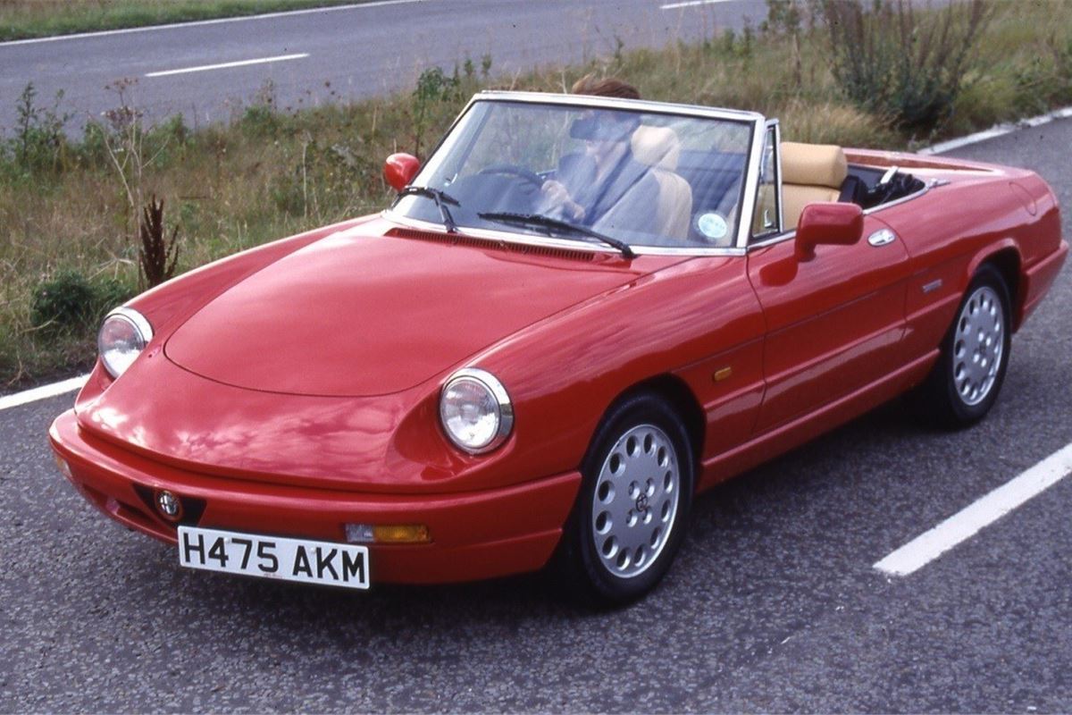 Alfa~Romeo~Spider