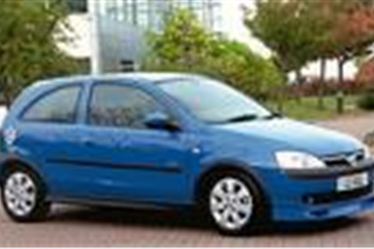 Vauxhall Clearance Sale Old Corsa SXIs £7,350 Motoring News Honest