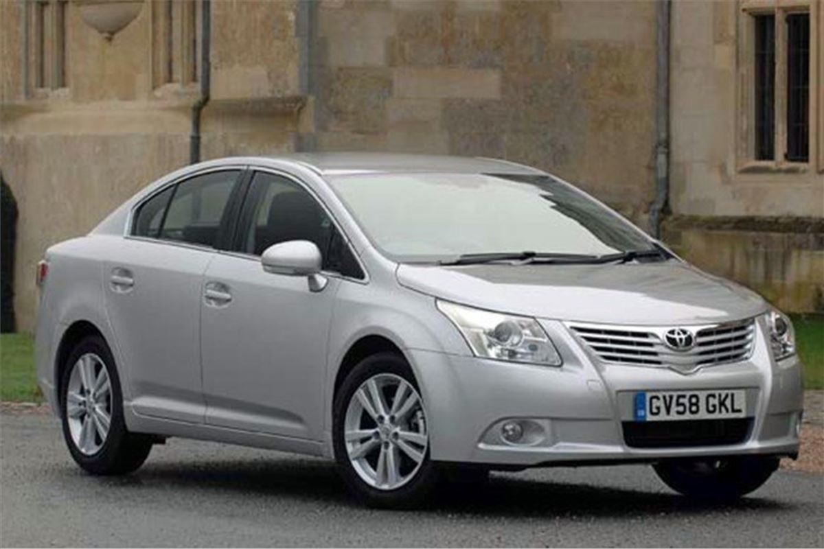 Toyota avensis 2009 универсал