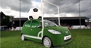 Hyundai i10 football car sells for £5005 on auction site