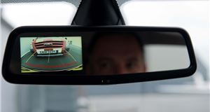 Ford Fiesta gets rear-view mirror reversing camera
