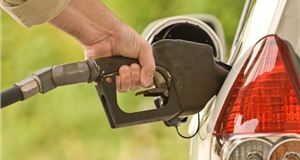 Motoring group urges fuel sellers to pass on savings