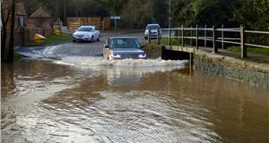 Warning as drivers lack flood fear