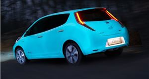 Video: Nissan brightens Leaf appeal with glow-in-the-dark paint 