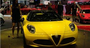 Geneva Motor Show 2015: Spider version of the Alfa Romeo 4C revealed