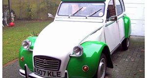 2CV Dolly Makes Huge £5,140 in Barons Classic Auction