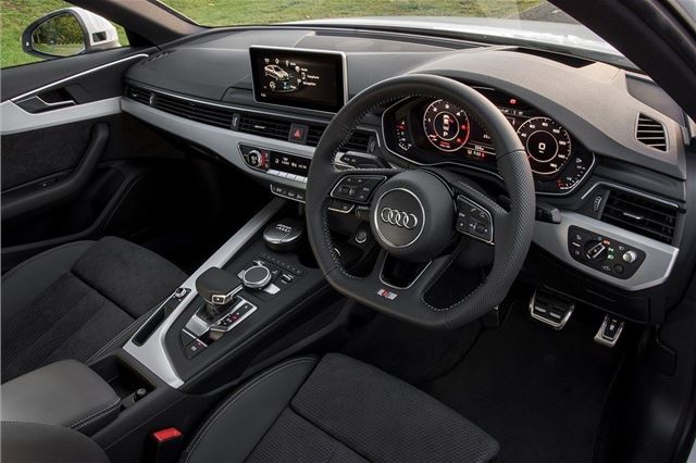 Review Audi A4 2015 Honest John