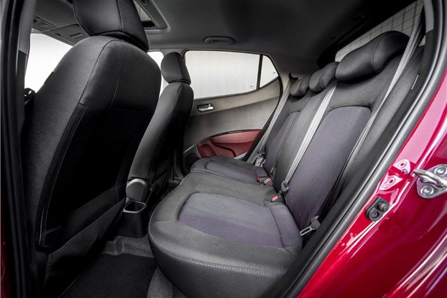 hyundai i10 isofix car seat