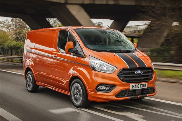 ford transit custom 2016 spec