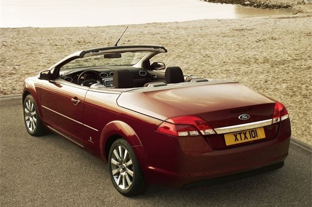 Review Ford Focus Coupe Cabriolet 06 11 Honest John