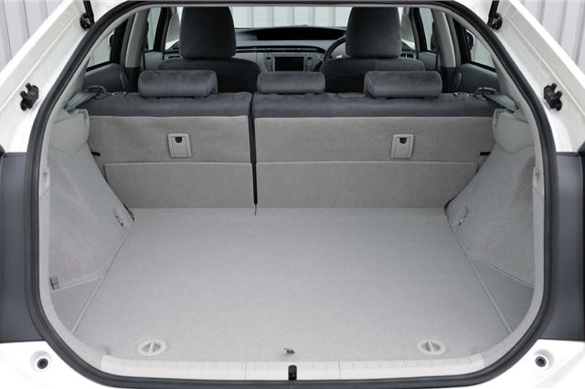 toyota prius boot cover