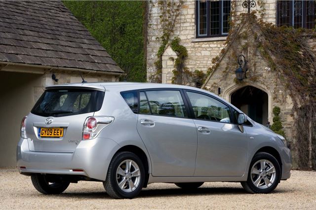 Review: Toyota Verso (2009 – 2013) | Honest John