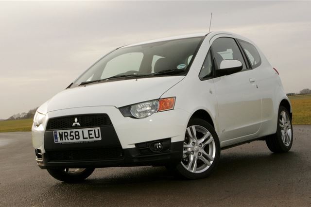 Mitsubishi colt 2013