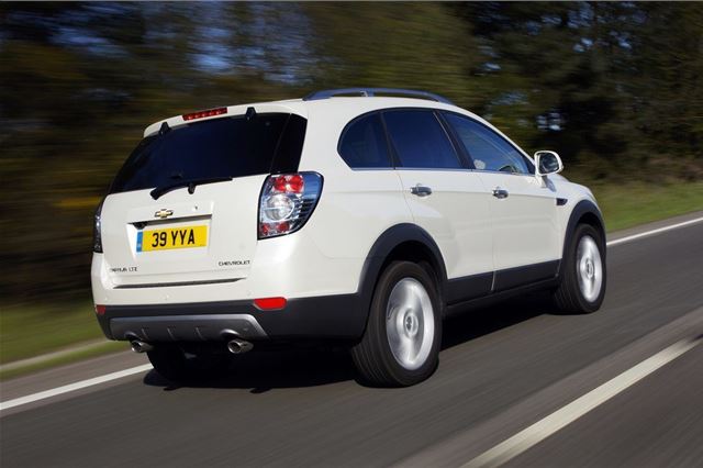 Review Chevrolet Captiva 07 15 Honest John