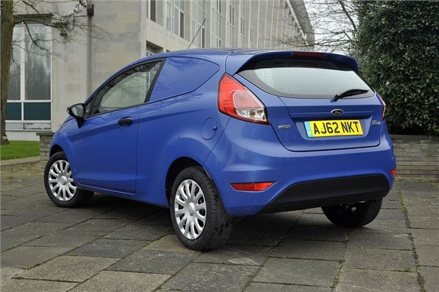 ford fiesta van 2015