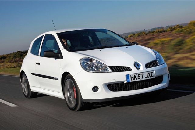 Renault Clio Sport Tourer 2015 Review