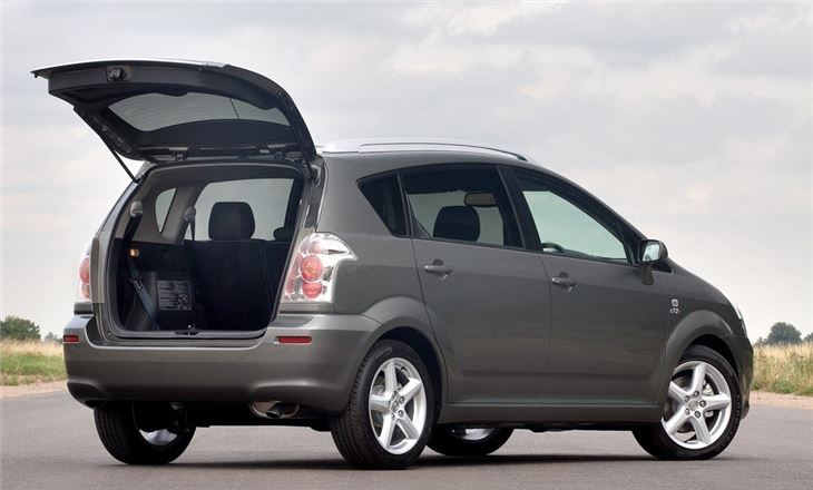 Toyota Corolla Verso 2004 Car Review Honest John Toyota Corolla Verso 2004 Car Review Honest John