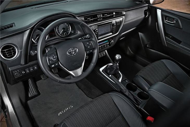 Toyota Auris 2013 Road Test | Road Tests | Honest John