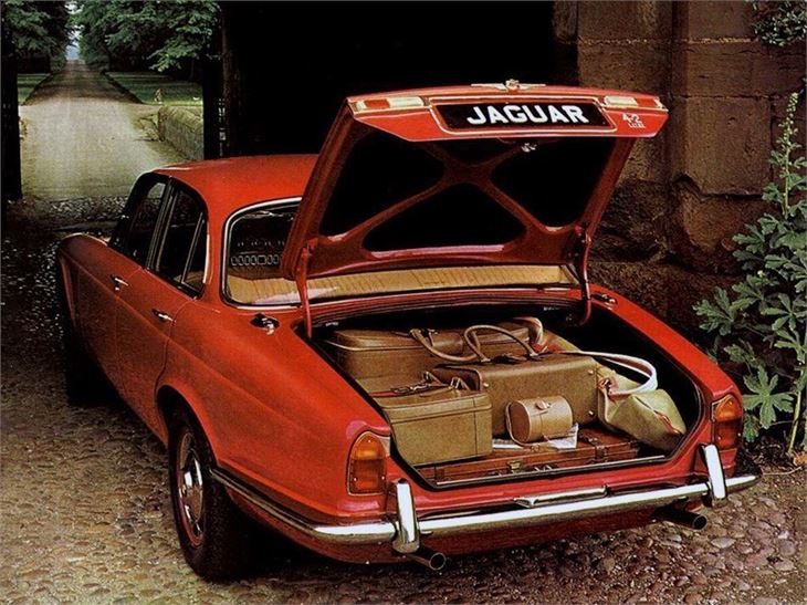 Jaguar Xj6 Xj12 Classic Car Review Honest John
