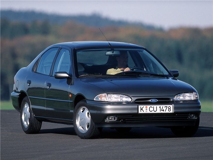 Ford Mondeo Mk1 - Classic Car Review | Honest John